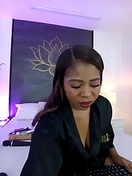 AlisonTravis online show from 04-04-26, 06:58