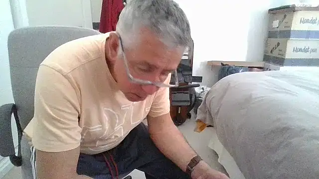 parejamlga58 online show from 04-14-26, 02:00