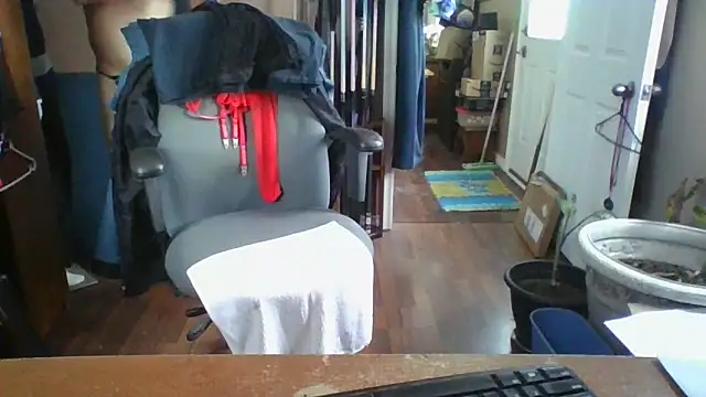 Daremeknot online show from 02-19-25, 02:55