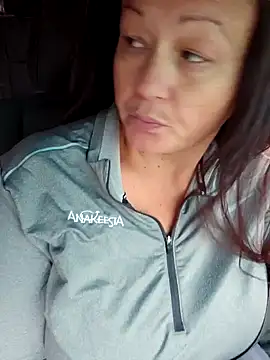 sweetkitty111 online show from 10-30-25, 05:32