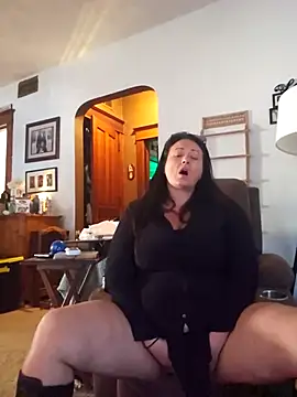 sweetkitty111 online show from 11-17-25, 05:17