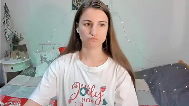 PumpkinCutiePie online show from 12-17-25, 03:50