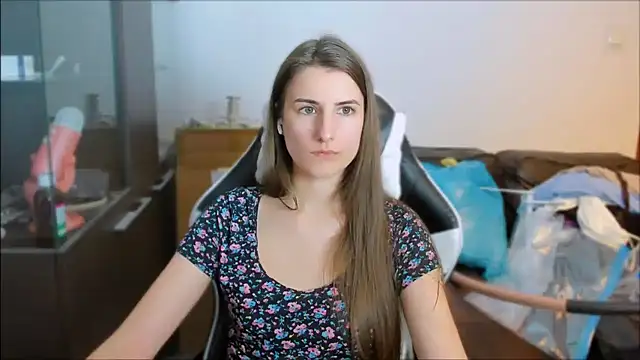 PumpkinCutiePie online show from 10-15-25, 04:59