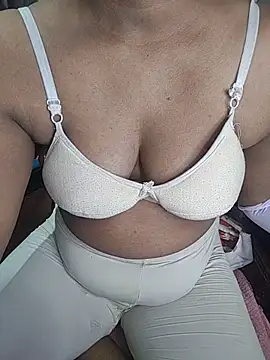 Snapshot of Telugu_ammayi_pooja chatting on 05-14-26, 05:43 Telugu ammayi pooja online show from 05-14-26, 05:43
