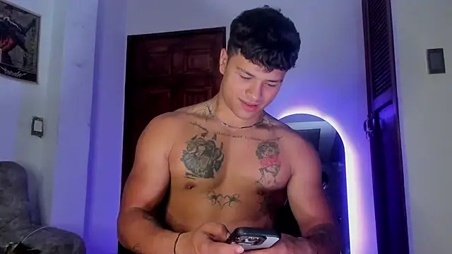Dominic Biker   online show from 06-17-26, 04:34