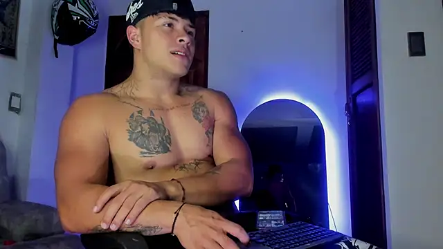 Dominic Biker   online show from 07-21-26, 04:58