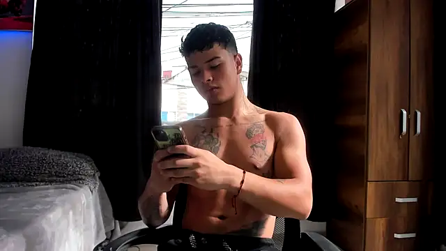 Dominic Biker   online show from 12-14-24, 08:18