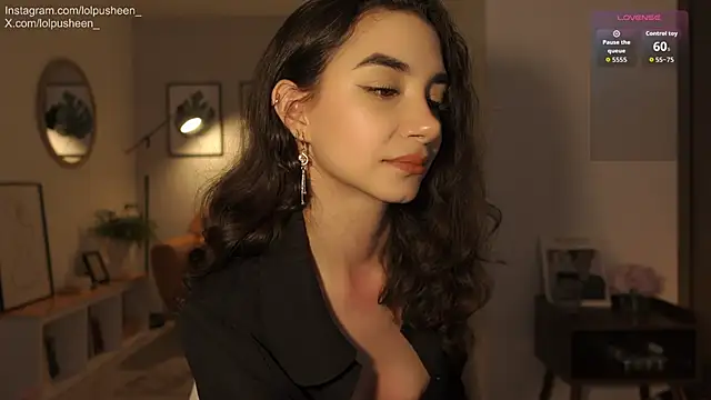 Snapshot of JulietteDee chatting on 02-20-26, 10:22 JulietteDee online show from 02-20-26, 10:22