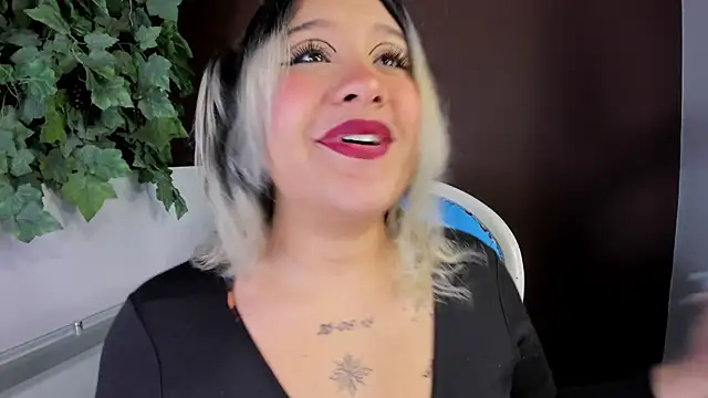 miss danika online show from 02-09-26, 11:19