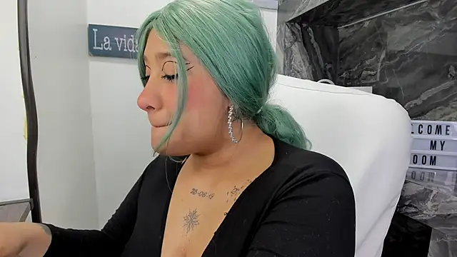 miss danika online show from 01-08-26, 11:05