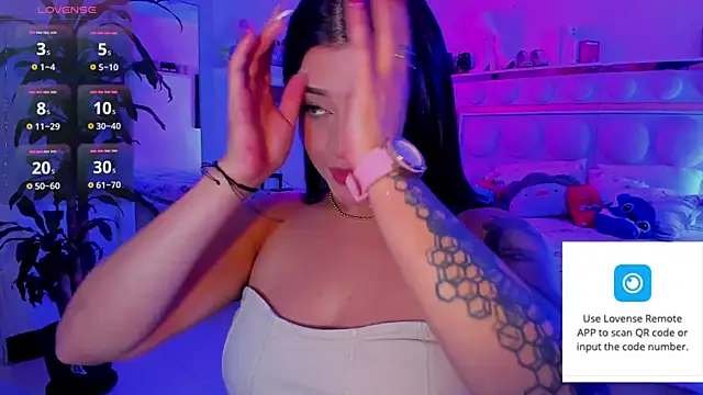 Snapshot of lucianaroy chatting on 06-16-26, 08:31 lucianaroy online show from 06-16-26, 08:31