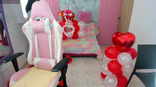 lia 16 online show from 02-12-25, 03:38