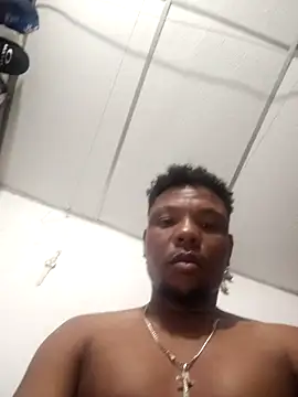 hugo3918  online show from 11-01-25, 12:32