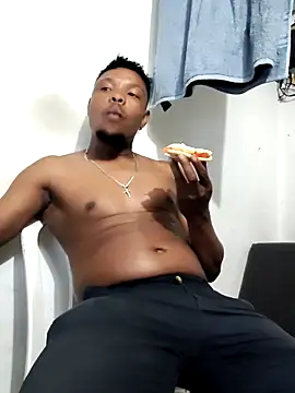 hugo3918  online show from 02-06-26, 02:13