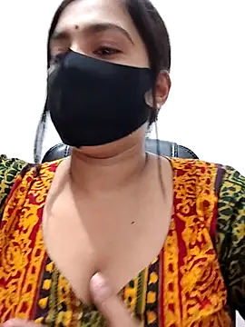 Snapshot of Ritusri_Dotta chatting on 10-17-25, 06:10 Ritusri Dotta online show from 10-17-25, 06:10