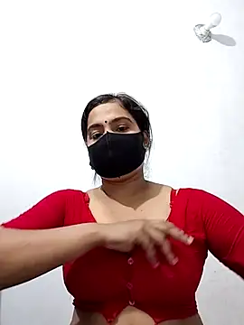 Snapshot of Ritusri_Dotta chatting on 10-12-25, 04:08 Ritusri Dotta online show from 10-12-25, 04:08