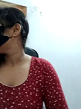 Snapshot of Ritusri_Dotta chatting on 03-22-25, 02:37 Ritusri Dotta online show from 03-22-25, 02:37