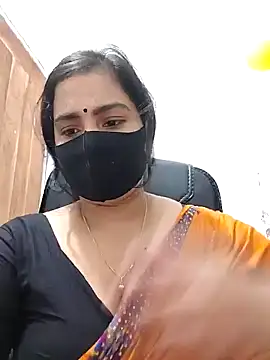 Snapshot of Ritusri_Dotta chatting on 02-07-25, 03:41 Ritusri Dotta online show from 02-07-25, 03:41