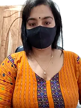 Snapshot of Ritusri_Dotta chatting on 10-06-25, 04:35 Ritusri Dotta online show from 10-06-25, 04:35
