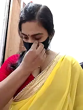 Snapshot of Ritusri_Dotta chatting on 02-05-25, 07:31 Ritusri Dotta online show from 02-05-25, 07:31