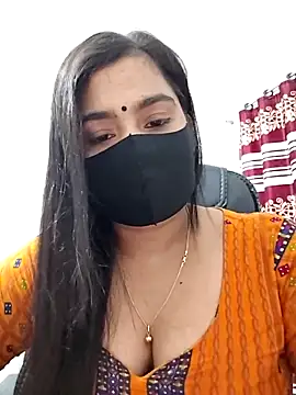 Snapshot of Ritusri_Dotta chatting on 10-11-25, 05:36 Ritusri Dotta online show from 10-11-25, 05:36