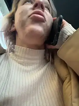 LikaCat online show from 11-26-25, 02:44