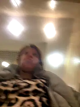 LikaCat online show from 11-18-25, 03:43