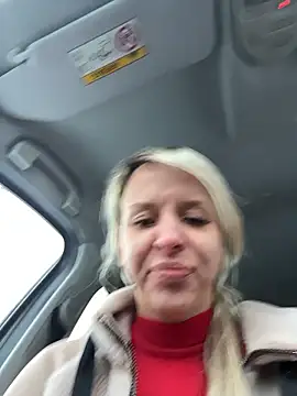 LikaCat online show from 01-12-26, 03:13