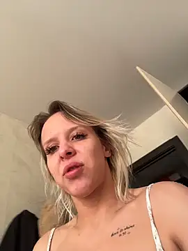 LikaCat online show from 02-21-26, 04:36