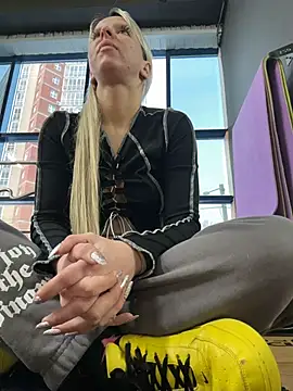 LikaCat online show from 12-16-25, 03:00