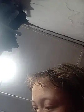 Snapshot of lucyy06 chatting on 10-29-25, 11:47 lucyy06 online show from 10-29-25, 11:47