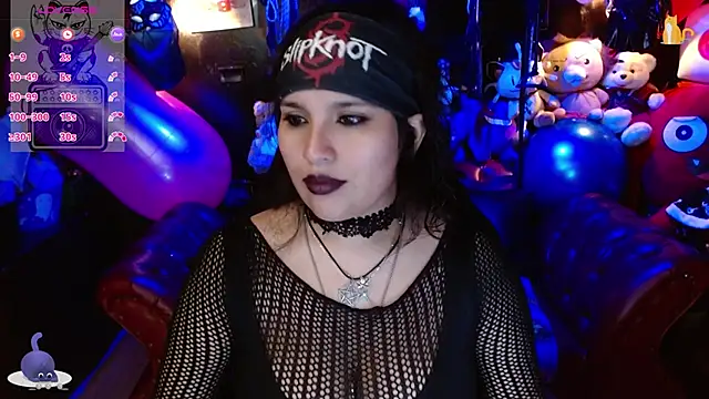 Snapshot of kureiji_hentaii chatting on 02-13-26, 10:32 kureiji hentaii online show from 02-13-26, 10:32