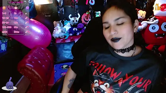 Snapshot of kureiji_hentaii chatting on 02-12-26, 02:22 kureiji hentaii online show from 02-12-26, 02:22