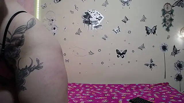 Nicolle-sky online show from 11-08-25, 05:16