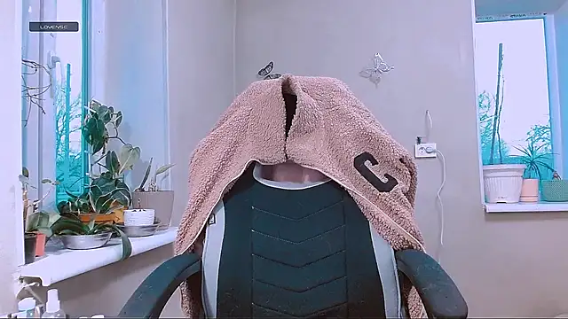 RosaJil online show from 04-12-26, 04:32