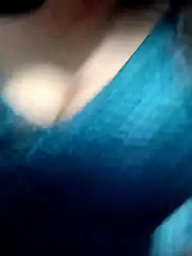 Snapshot of Gulabo-jaan chatting on 10-30-25, 03:38 Gulabo-jaan online show from 10-30-25, 03:38