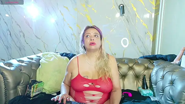 Natasha 699 online show from 12-21-25, 11:05