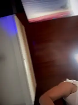 MarianaBenz online show from 06-21-26, 11:43