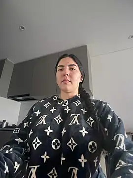 MarianaBenz online show from 02-17-26, 03:20