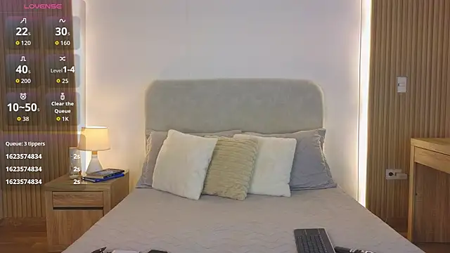 Snapshot of KristennBlue chatting on 05-23-26, 12:59 KristennBlue online show from 05-23-26, 12:59