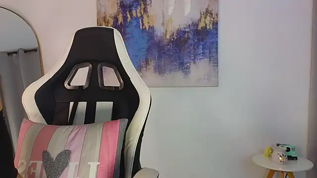 KristennBlue online show from 12-01-25, 12:11