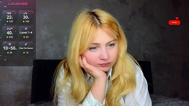 shy blondiee online show from 03-11-25, 11:04