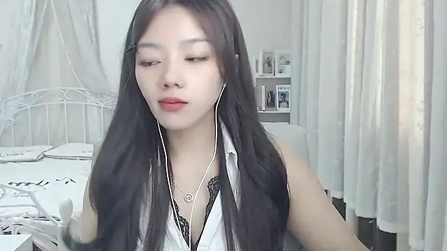 Jenny-Z online show from 04-06-26, 01:45