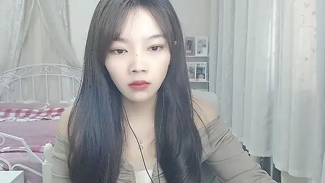 Jenny-Z online show from 10-29-25, 01:48