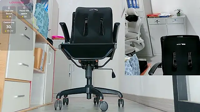 Snapshot of -DIO-DIO- chatting on 02-05-26, 05:14 -DIO-DIO- online show from 02-05-26, 05:14