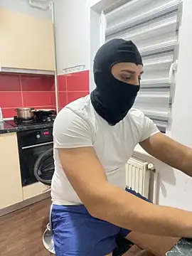 Snapshot of marianmin chatting on 10-31-25, 04:25 marianmin online show from 10-31-25, 04:25