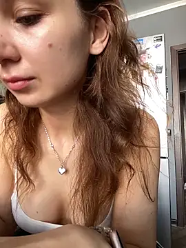 QuitieLia online show from 03-19-26, 07:19