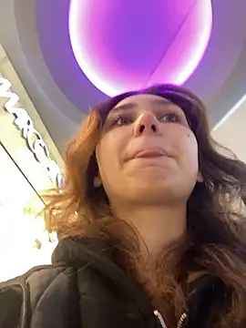 QuitieLia online show from 01-09-26, 08:21