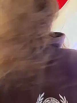 QuitieLia online show from 04-04-26, 07:26