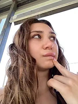 Snapshot of QuitieLia chatting on 07-18-26, 08:12 QuitieLia online show from 07-18-26, 08:12